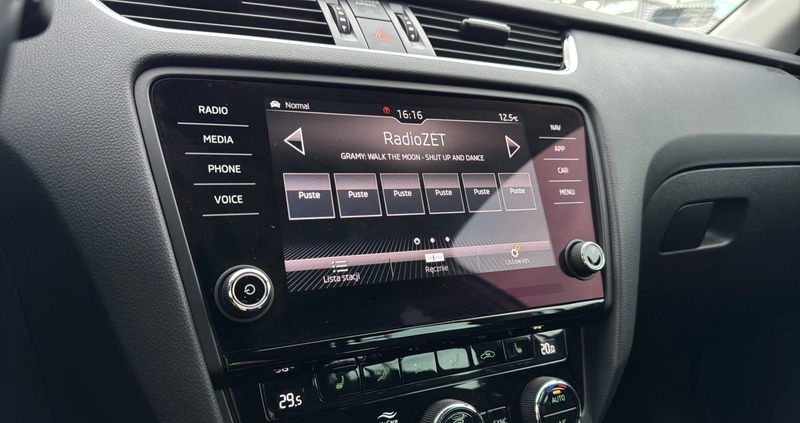 Skoda Octavia cena 72900 przebieg: 117269, rok produkcji 2019 z Łomianki małe 352